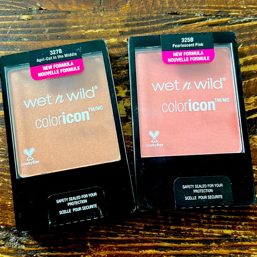 NEW SEALED 2 color blush collection